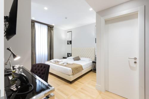 Floris Hotel - image 14