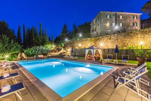  Bagno a Ripoli Villa Sleeps 12 Pool Air Con WiFi, Pension in Padonchia