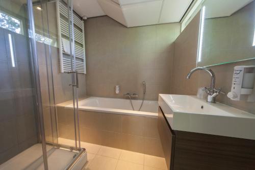 Fletcher Hotel Het Veluwse Bos - image 3