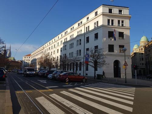 Palace Apartments by ZGrent - image 5