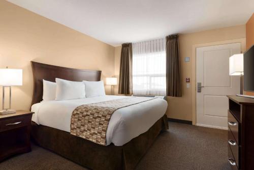 King Room - Mobility Access/Non-Smoking