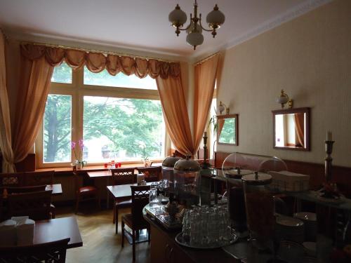 City Hotel am Kurfürstendamm - image 9