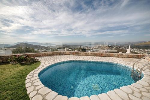  Posh-2 BR Private pool garden floor apartment in Bodrum
