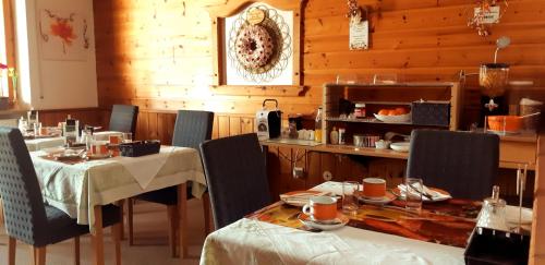 Haus Angelika - bed & breakfast - Innsbruck/Igls - Accommodation - Innsbruck