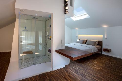 B&B Snooz Inn – Ghent, CA