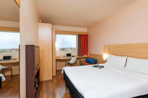 ibis Sao Carlos in Sao Carlos Sp