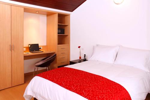Standard Single Room image 10
