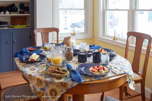 Clary Lake Bed and Breakfast in Jefferson (ME)