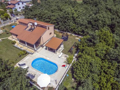 Holiday home in Vodnjan/Istrien 36100