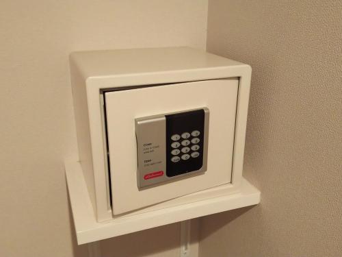 Single Room - Non-Smoking image 1