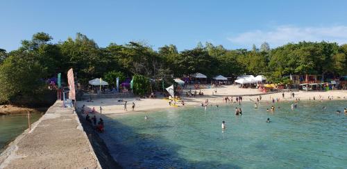 One Pacific Residence with Ocean View One Pacific Residence with Ocean View