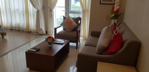 One Pacific Residence with Ocean View One Pacific Residence with Ocean View