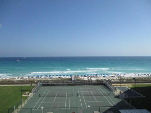 Holiday Surf & Racquet Club 613 - image 6