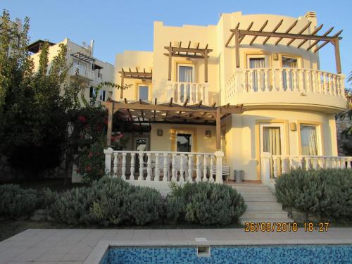  Family Holiday villa Вилла для семейного отдыха, Pension in Bodrum bei Bodrum