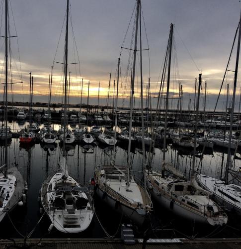 Gruissan Pleine vue sur port