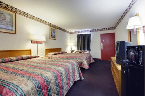 Americas Best Value Inn & Suites Macon - image 5