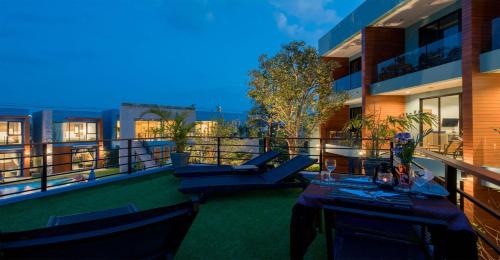 Hage, Peace Blue Naiharn Naturist Resort Phuket in Nai Harn Beach