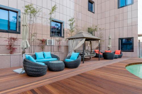 Balcony/terrace, Airsky Hotel in Gangseo-gu