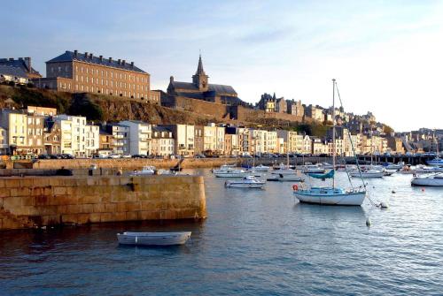 La Vigie sur le Port - Saint-Planchers
