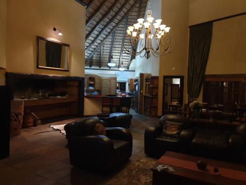 Tholo Private Game Lodge Tholo Private Game Lodge