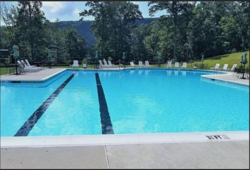 Three Bedroom CamelBack Mountain Getaway retreat in Tannersville, USA