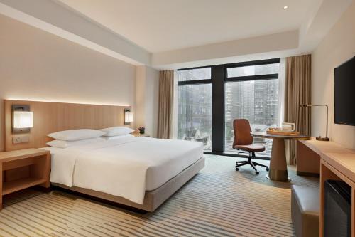 1 king bed, 1 sofa bed