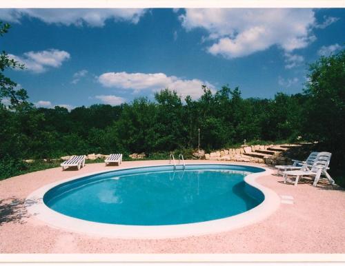 Maison de 4 chambres avec piscine privee jardin et wifi a Thezac gîte à louer Tournon-d'Agenais