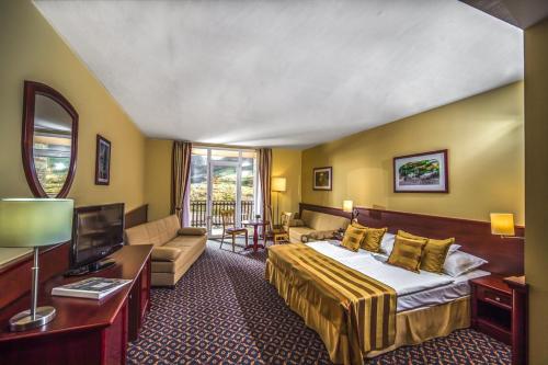 Hotel Kapitany Wellness - image 6