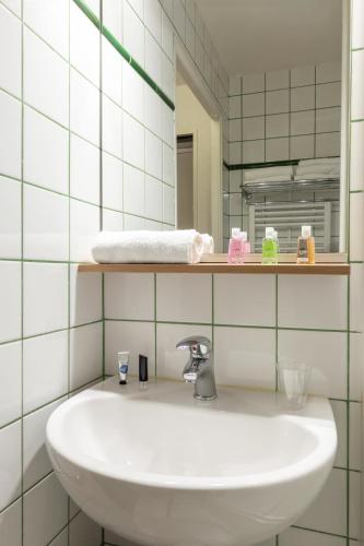 Aparthotel Adagio Access La Défense - Place Charras - image 29