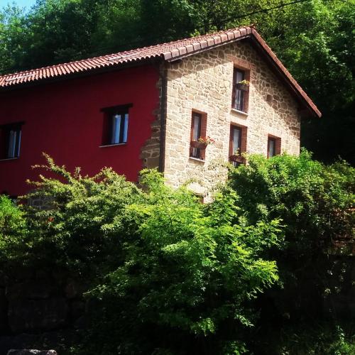  Casa La Escuela in Tuilla