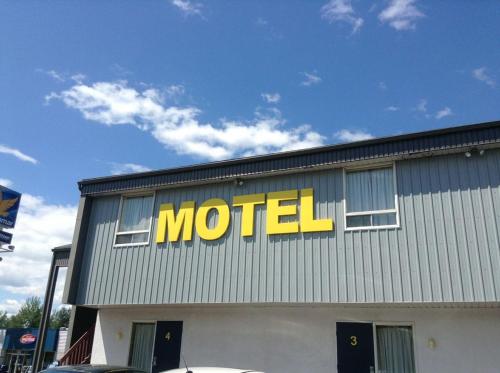 Motel Rayalco - Accommodation - Laurier Station