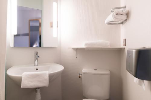 B&B Hôtel Avignon (2) - image 5