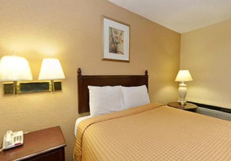Americas Best Value Inn Smithfield photo