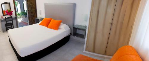 Hostal El Capi - main image