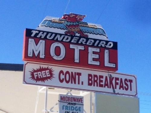 Instalaciones, Thunderbird Motel in Bishop