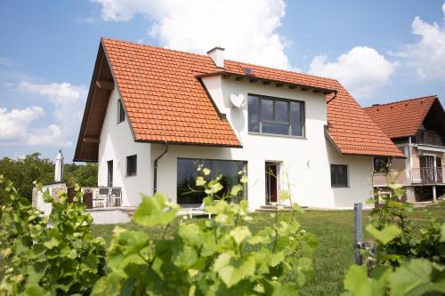 . Winzerhof Familie Klöckl