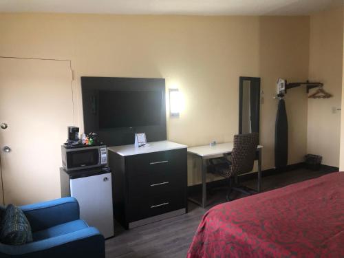 Days Inn by Wyndham Grove City Columbus South - image 5