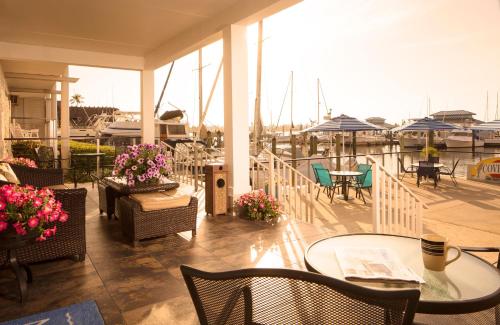 Cove Inn on Naples Bay - 편의 시설/서비스