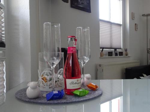 Studio Apartment image 10