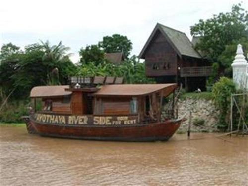 Ayothaya Riverside House