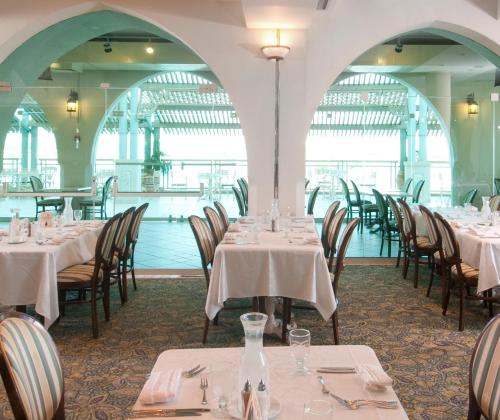 레스토랑, Herods Boutique Eilat a Premium collection by Fattal Hotels in 에이라트