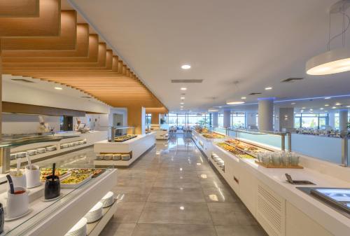 Grand Hotel Holiday Resort – Hersonissos, LA