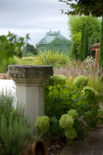 Georges Blanc Parc & Spa - image 4