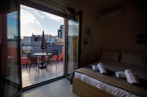 Central Stay Athens Psyri 2