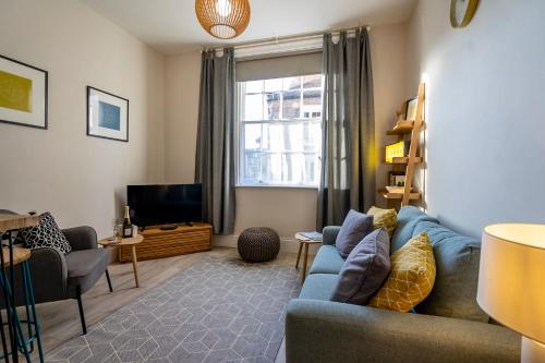 Heart of the City Luxury Apartment 3