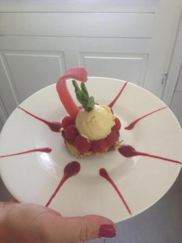 Hôtel Château de l'Hermitage - image 11