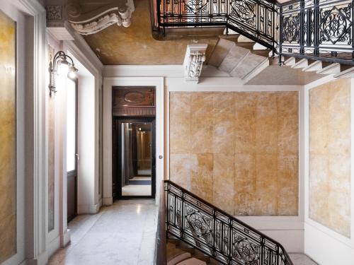 Easyhomes-duomo Suites & Apartments – Milan, DC