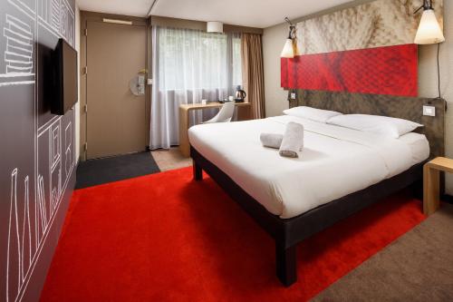 ibis Coventry South - image 9