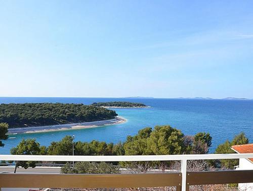  Apartments and Rooms Mirja-parking in Primošten