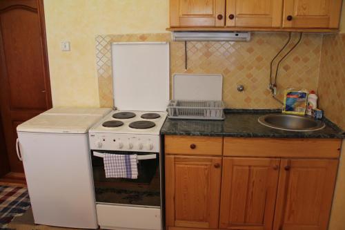 مطبخ, Apartmani U Borovoj Sumi in Rujno